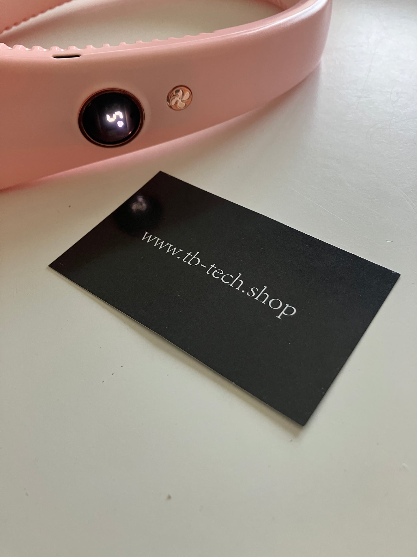 - Ventilatore da Collo Portatile USB Ricaricabile 5 Velocità Mani Libere - Rosa